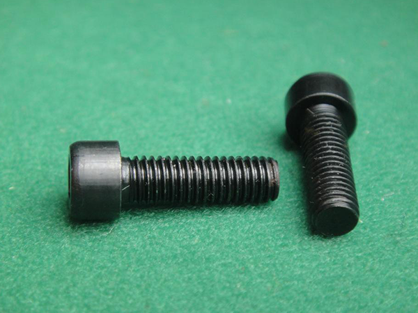 Inside six angle cylindrical head screw